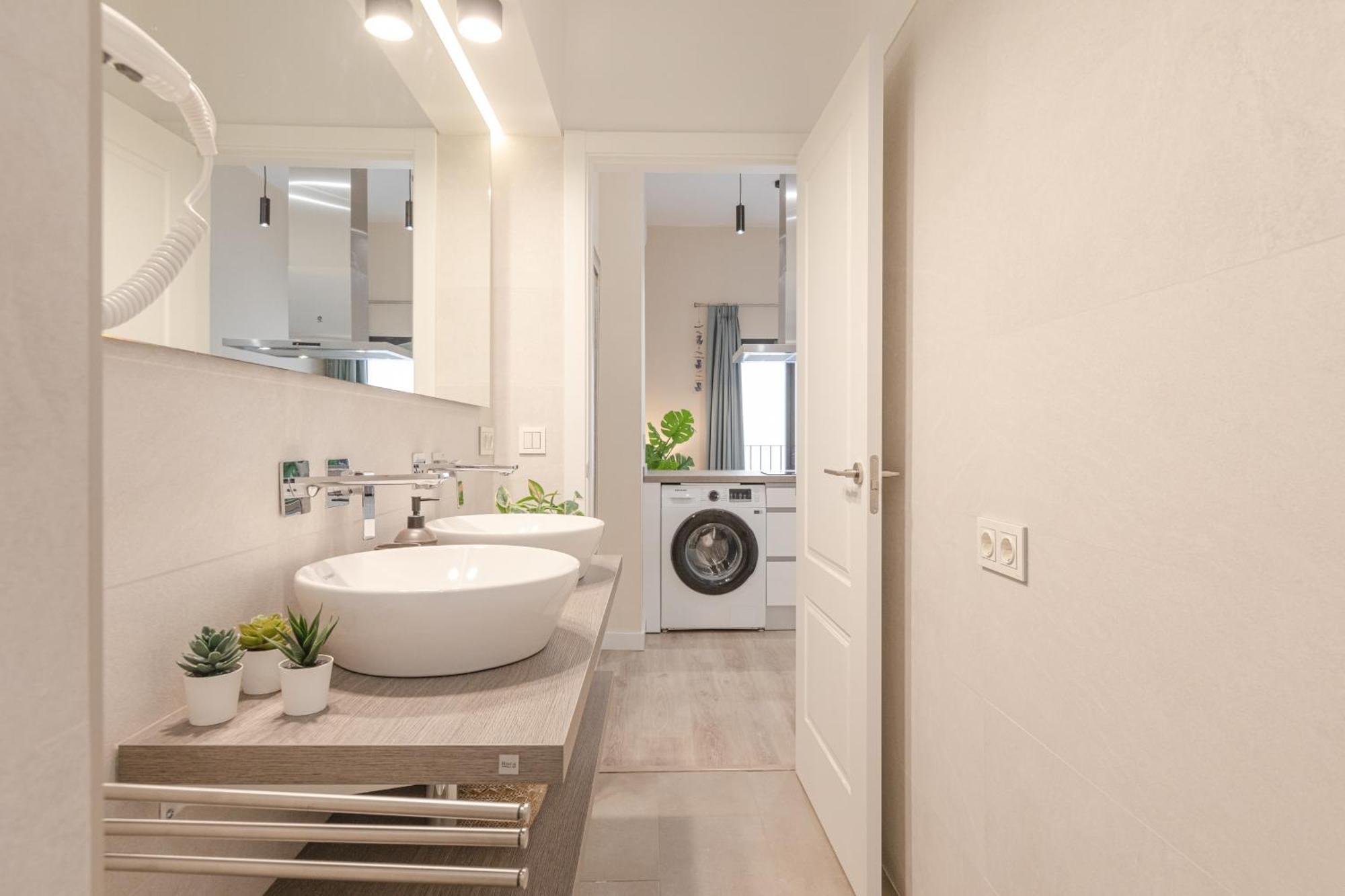 Apartment San Luis Downtown & Pool Sevilla