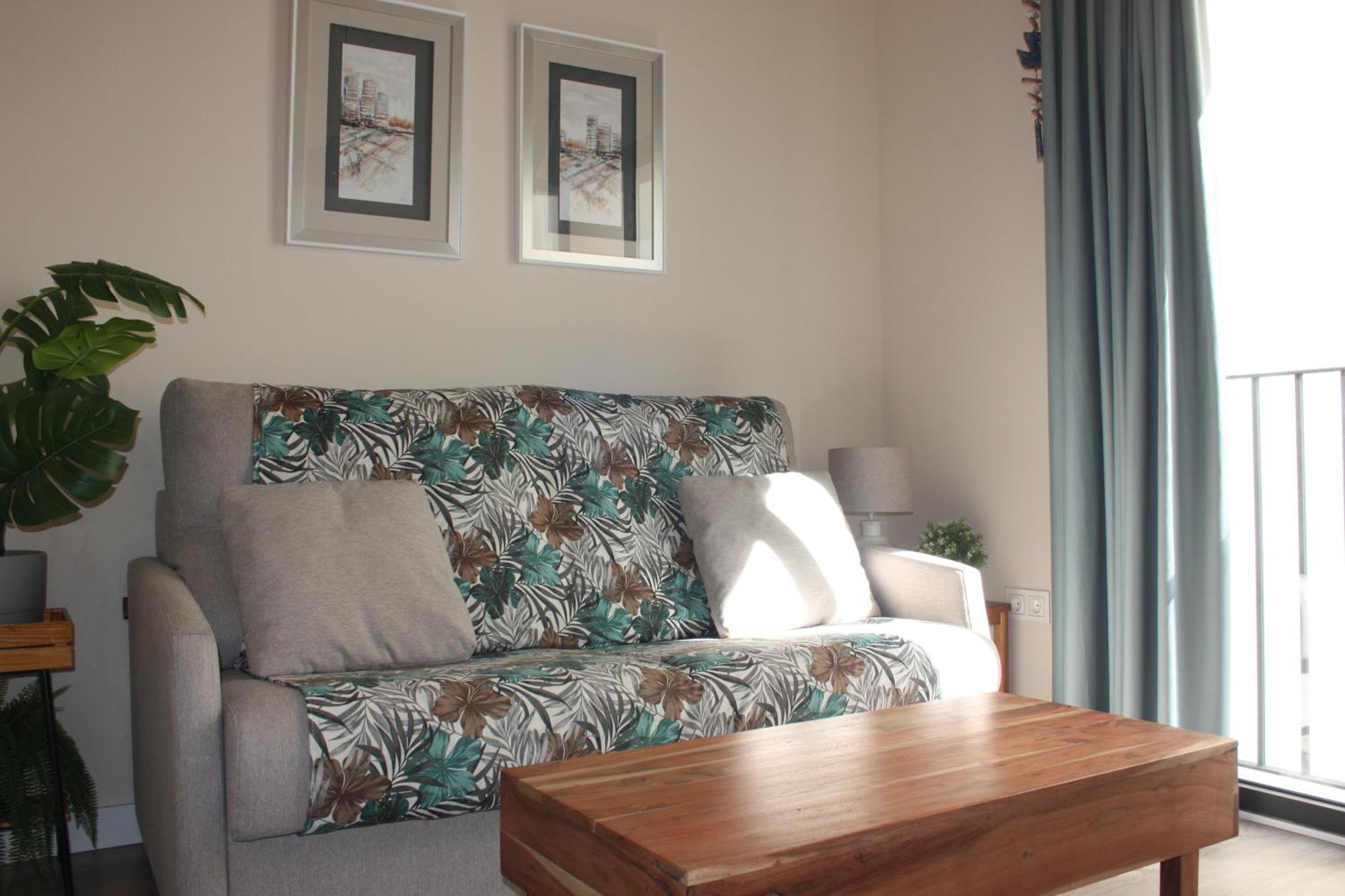 Apartment San Luis Downtown & Pool Seville